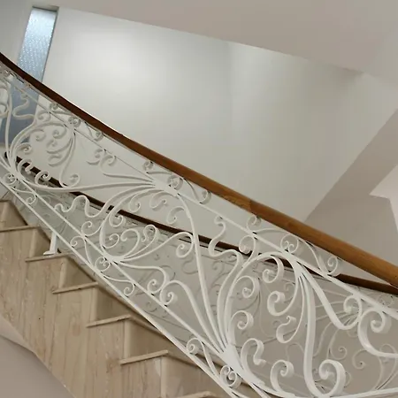 Balzanija Boutique